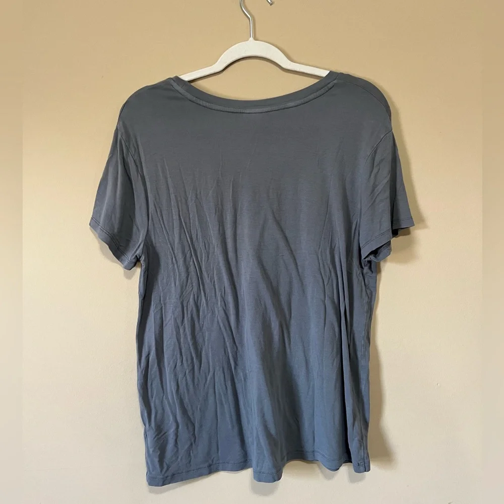 Gray Tee - Picture 4 of 6